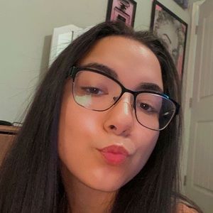 Meet your Posher, Paige